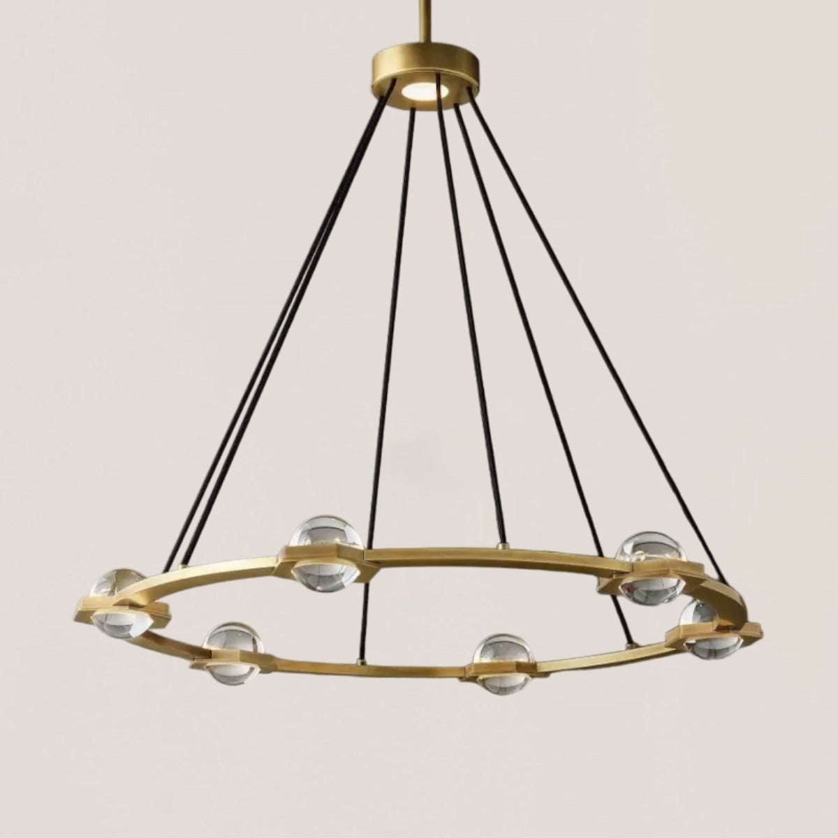 Eclatant Round Chandelier