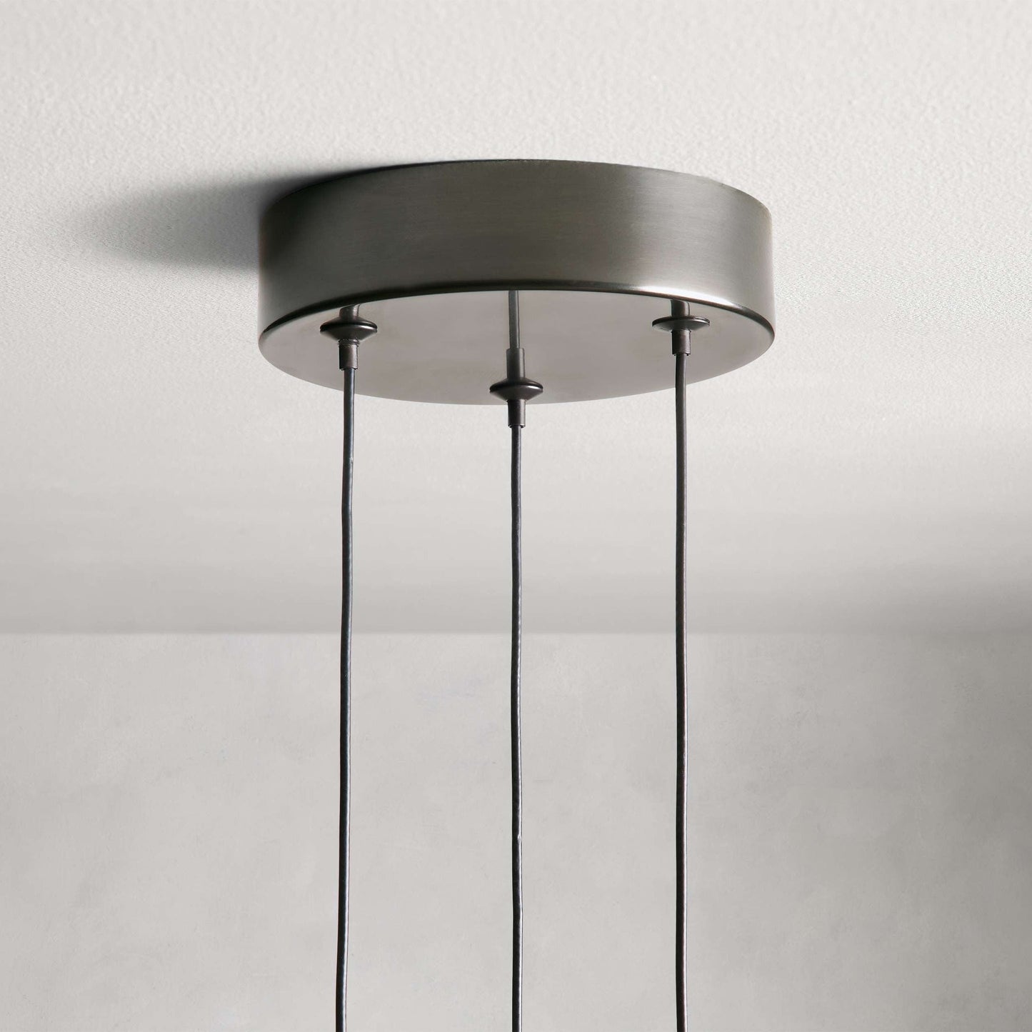Solitaire Pendant Light