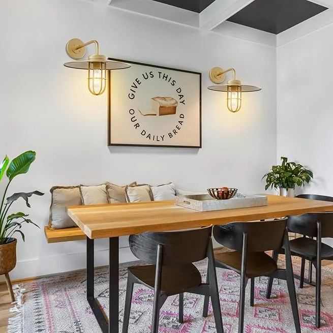 Utilitaire Barn Outdoor Wall Sconce